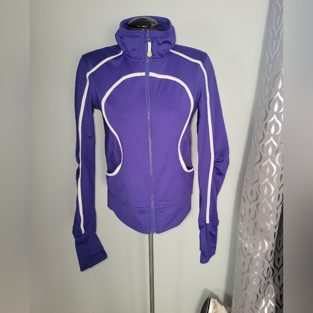 Lululemon Vintage Define Jacket Size 6